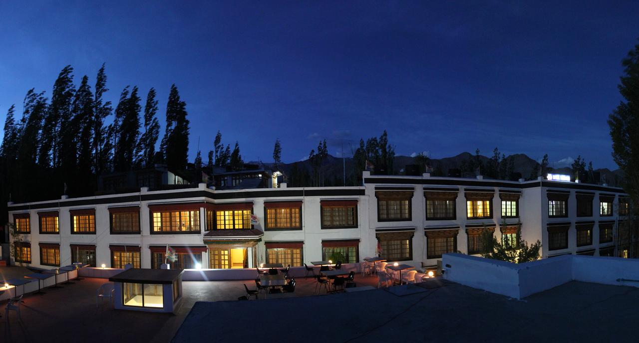 Mandala Hotel Leh Esterno foto