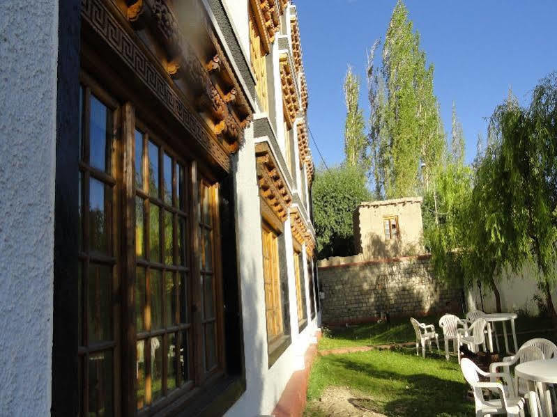Mandala Hotel Leh Esterno foto